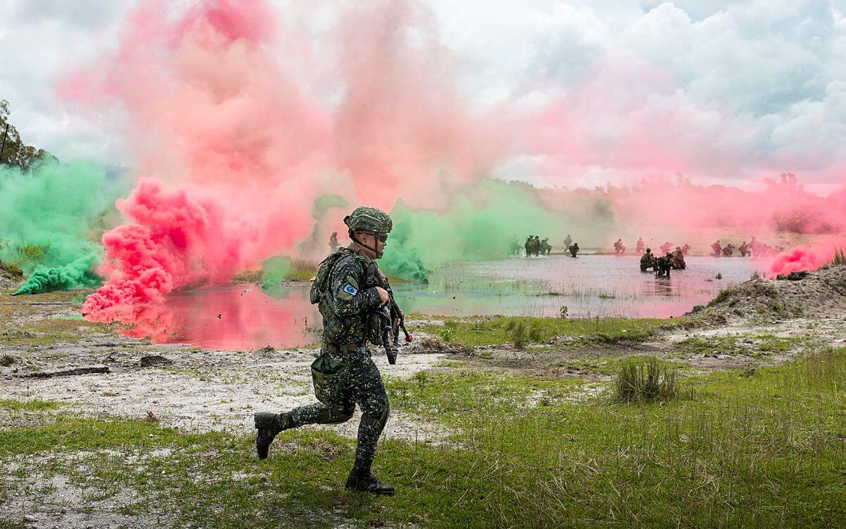 PH-Aus forces conduct Combined Amphibious Assault exercise in Zambales
