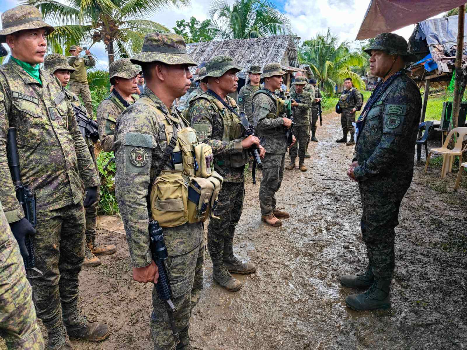 AFP Chief visits remote base in mountainous Samar town