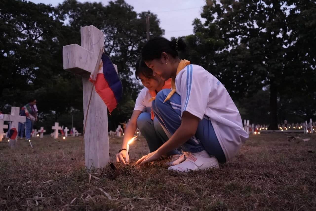 Filipinos pay respects to Heroes at Libingan Ng Mga Bayani