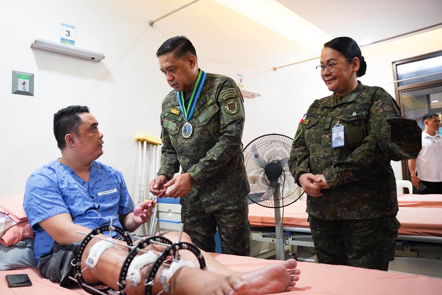 CSAFP Visits Military Patients at V. Luna Medical Center