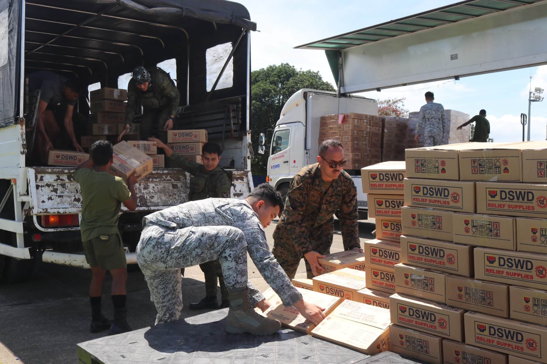 U.S. aircraft deliver more relief packs to Mindanao