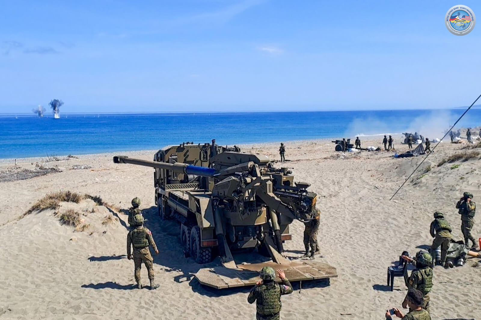 Joint PH-US Military Drill Simulates Repelling Beach Landing