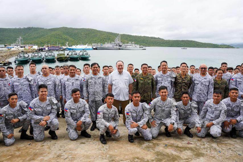 Secretary Teodoro, General Brawner inspect defense facilities in Palawan