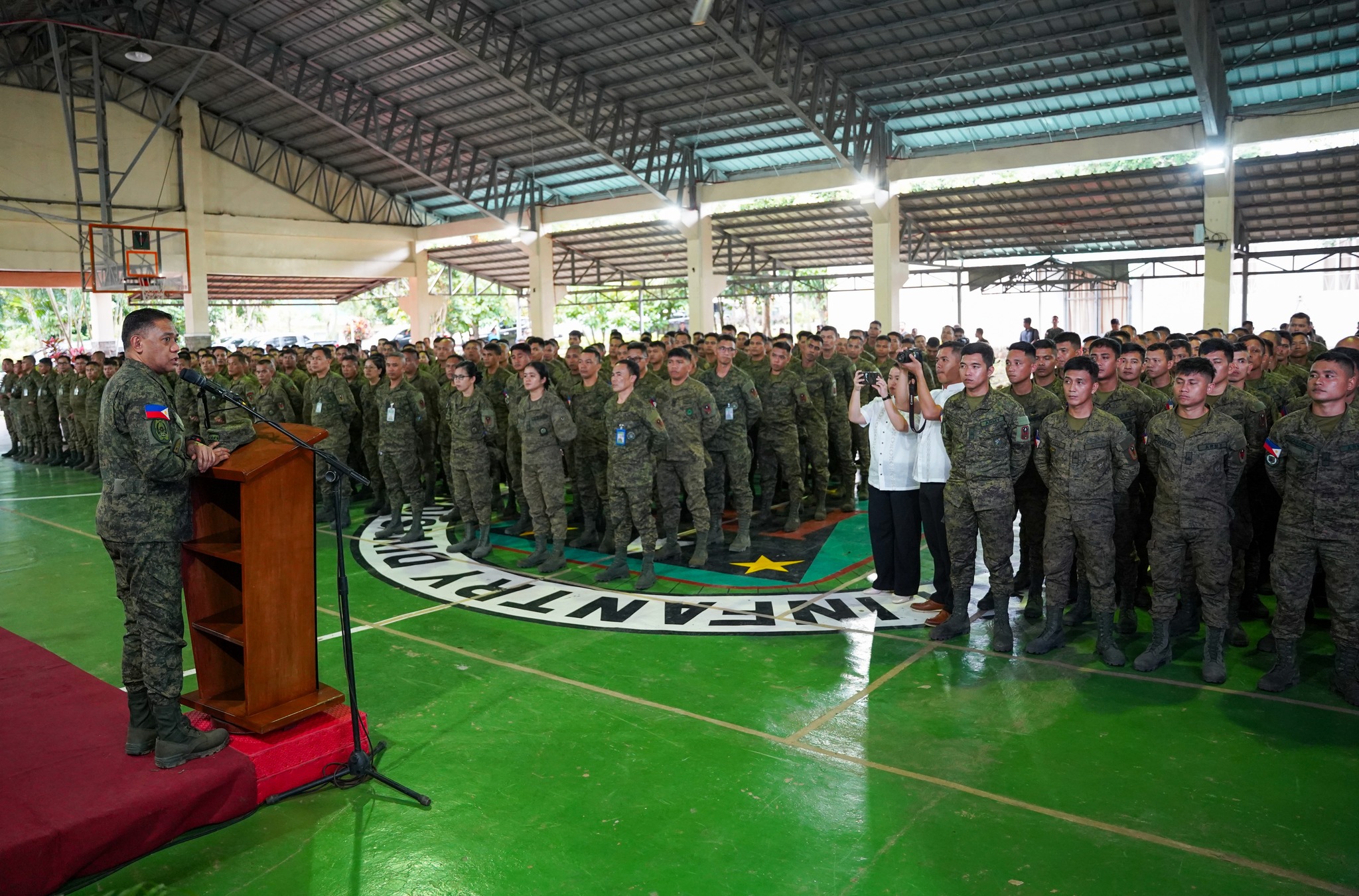 AFP Chief Visits 9th Infantry Division, Discusses New Defense Strategy