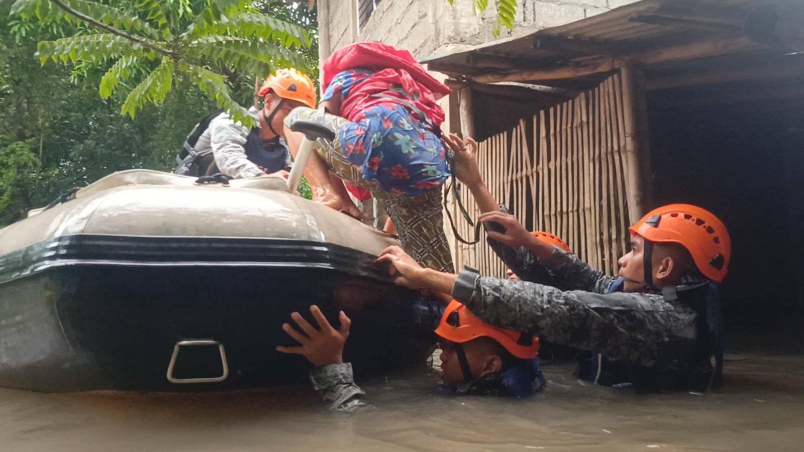 Philippine Air Force Rescues Trapped Families as Floods Hit Camiling, Tarlac