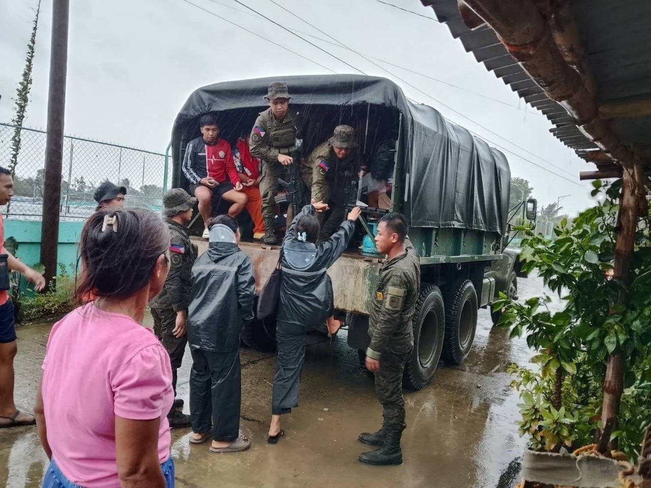 LOOK | The Philippine Army deployed soldiers and reservists to help communities affected by Super Typhoon “Nando” 