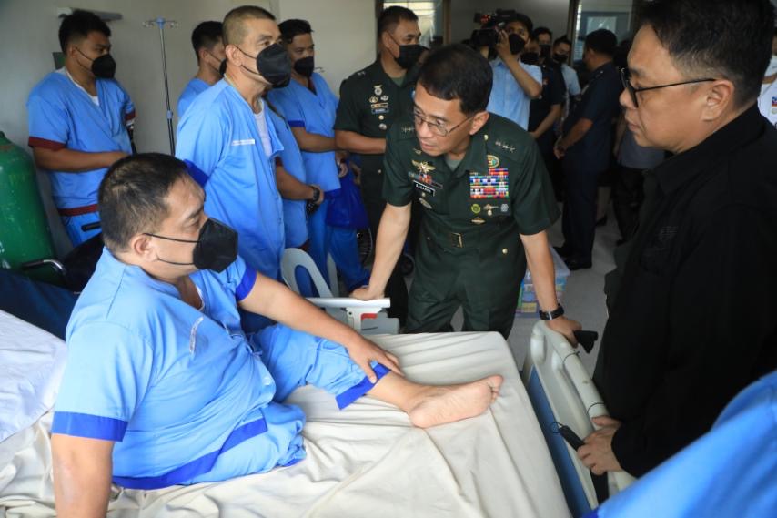 Wounded soldiers receive early christmas gift from the AFP