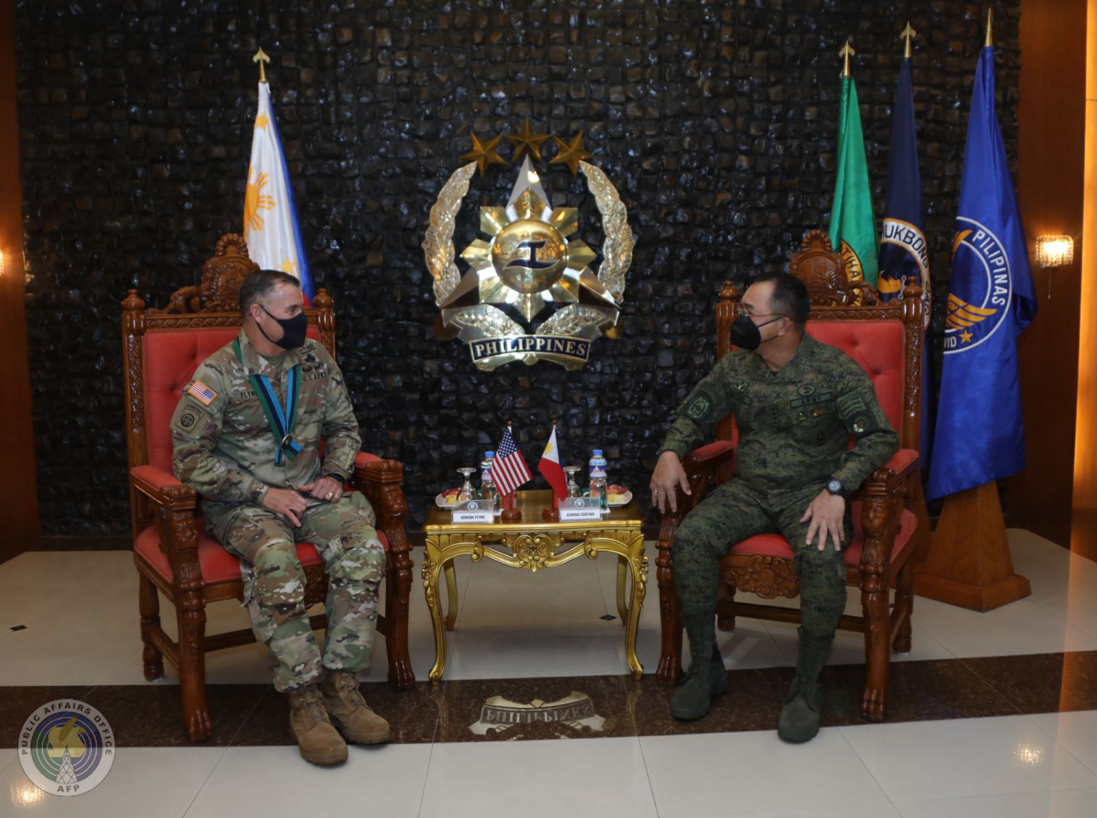 Courtesy Call of USARPAC Commanding General