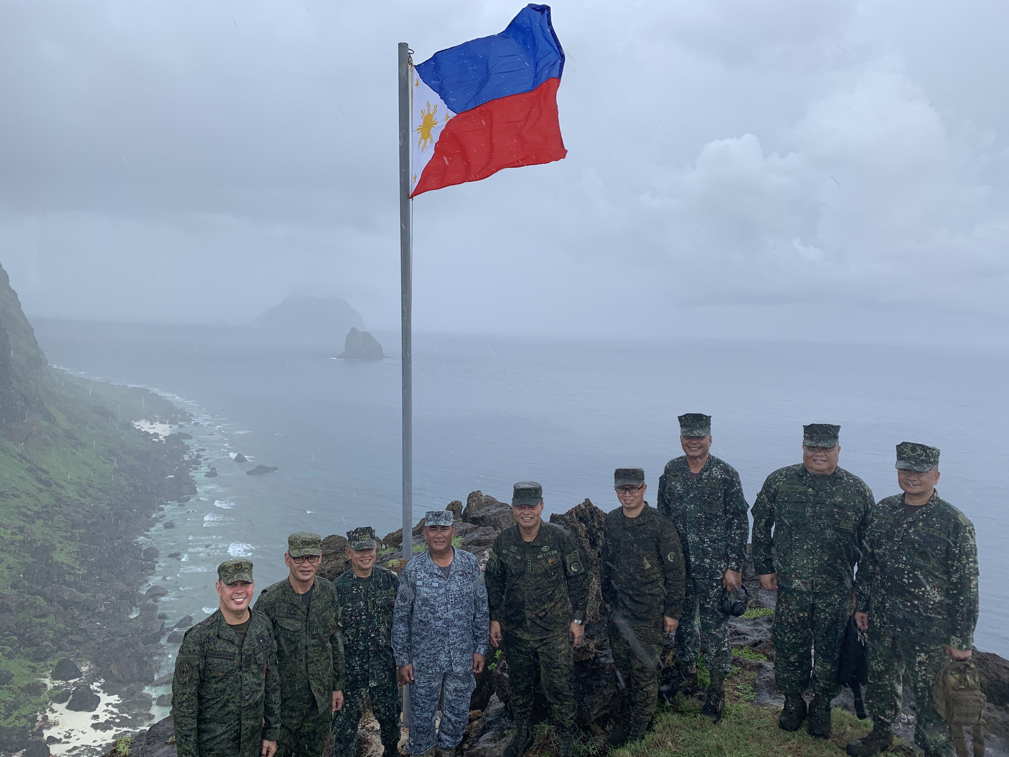 CSAFP visits troops in country’s northernmost frontier, assures support
